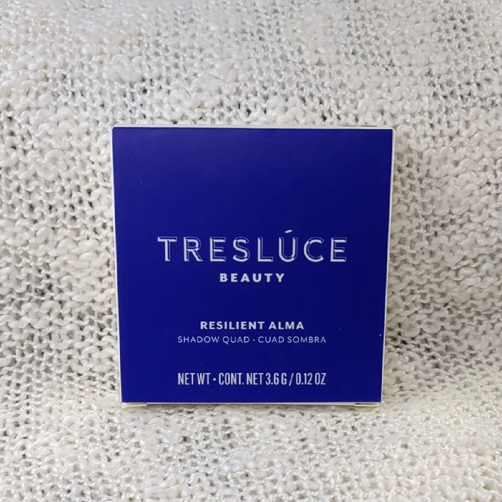 Treslúce Beauty Eyeshadow Quad in Resilient Alma, 3.6g/0.12oz
